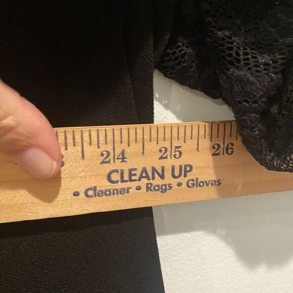 Torrid Studio Crepe Women’s Plus 3X Sz 22/24 Black Ruched Lace Sleeve Witchy - Picture 9 of 10